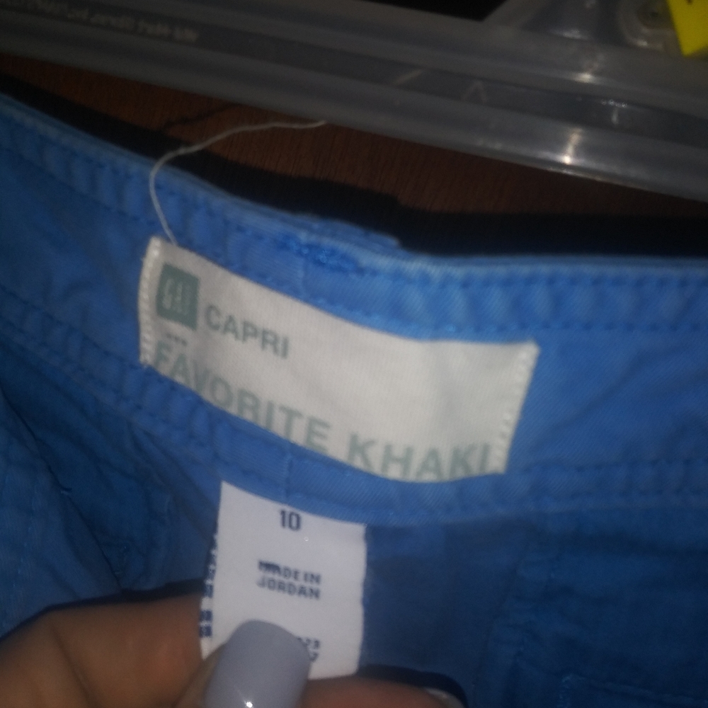 Khaki capris